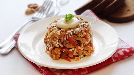 салат из куриной грудки и шампиньонов