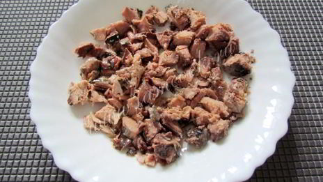 салат из морской капусты с яйцом