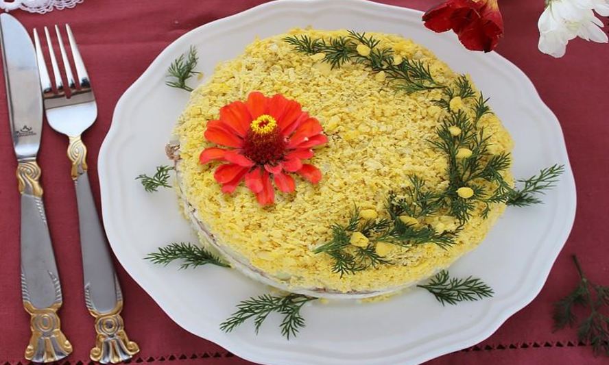 Рецепт салата мимоза классический с маслом