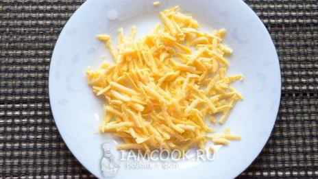 салат мимоза с консервами и сыром