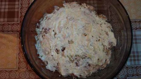 салат мимоза с копченой скумбрией