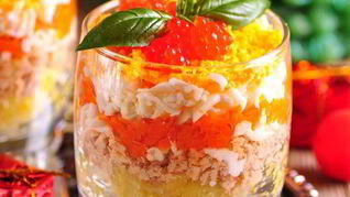 Салат мимоза с красной икрой