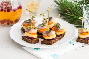 Канапе Селедка под шубой