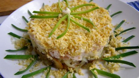 салат грибы под шубой