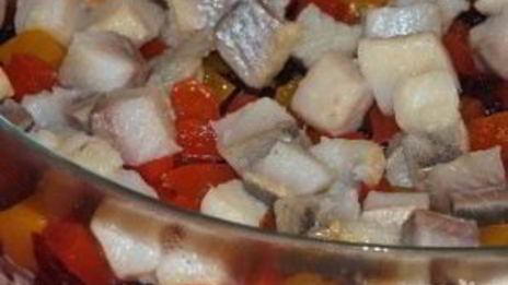 салат сельдь под сырной шубой