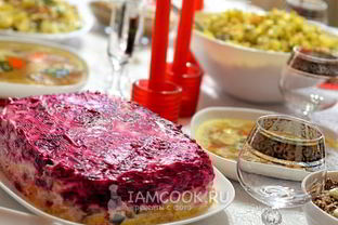 Селедка под шубой с яблоком