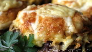 Стожки из фарша под шубой в духовке