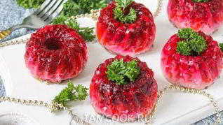 Заливная килька под шубой