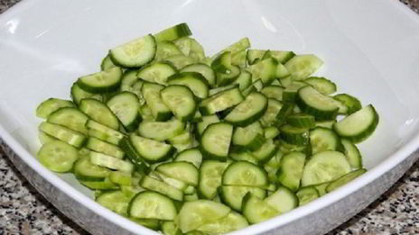 салат с авокадо и яйцами