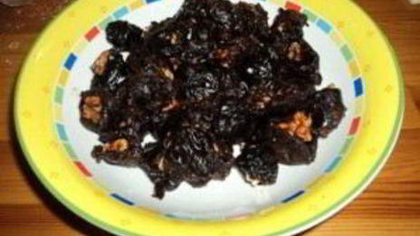 салат с черносливом и сыром