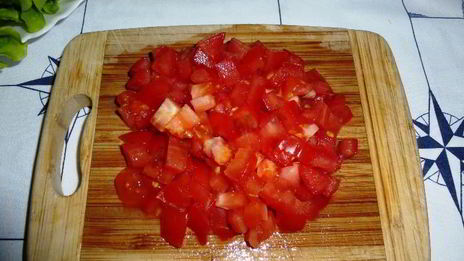 салат с куриной грудкой и фасолью консервированной