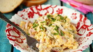 Салат с омлетом