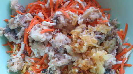 салат с отварной рыбой