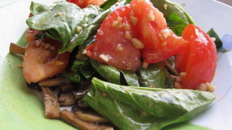 салат со шпинатом