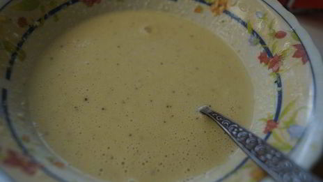 классический салат цезарь с одноименным соусом