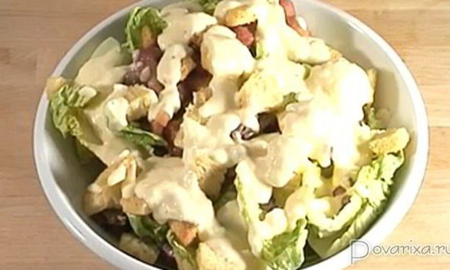Рецепт салата цезарь с анчоусами и беконом