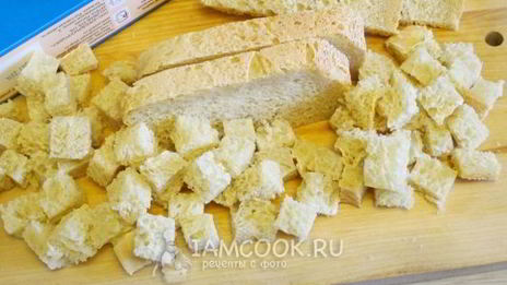 салат цезарь с беконом