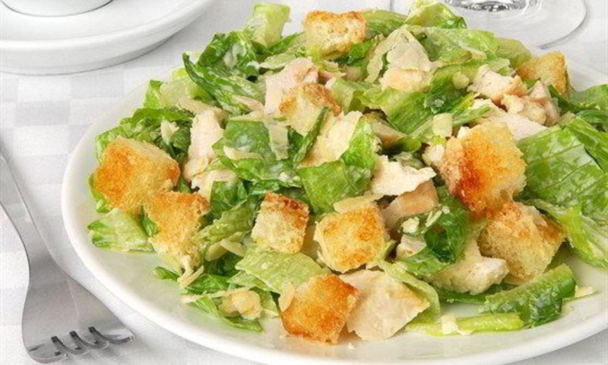 Рецепт салата цезарь с готовым соусом