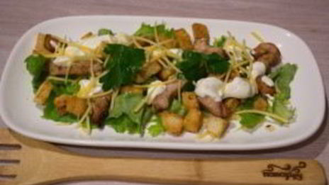 салат цезарь с курицей классический