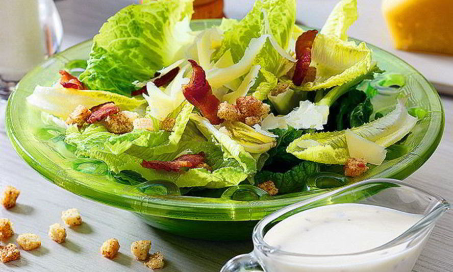 Рецепт салата цезарь с оригинальной заправкой