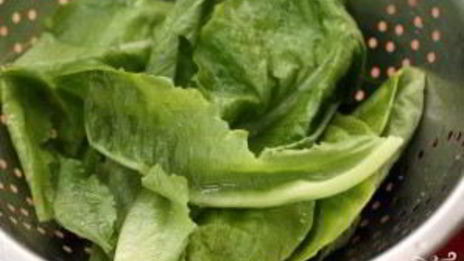 салат цезарь с рыбой