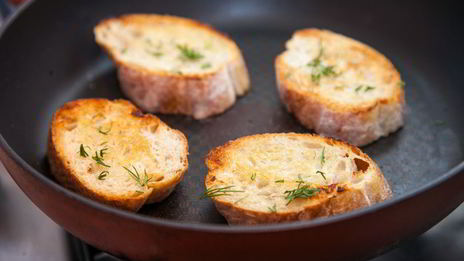 шашлык из куриной грудки под соусом цезарь