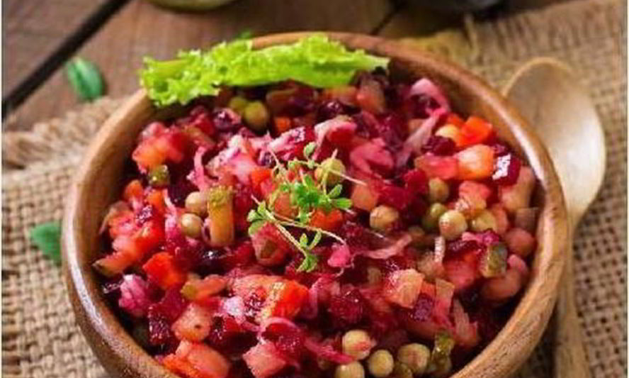 Рецепт летнего винегрета с квашеной капустой