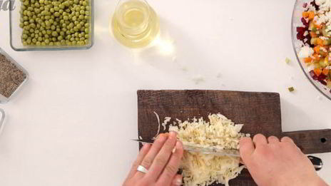 винегрет из запеченных овощей с квашеной капустой