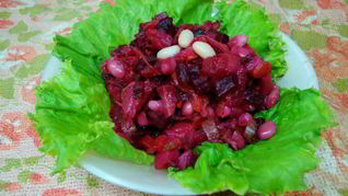 Винегрет с консервированной фасолью и квашеной капустой