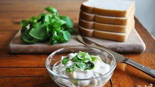 Майонез с чесноком