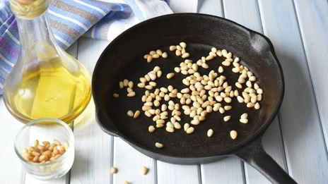 классический соус песто с базиликом