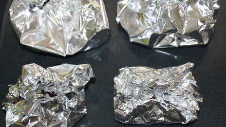 лосось с соусом песто