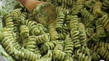 паста с соусом песто из капусты кале и грецких орехов