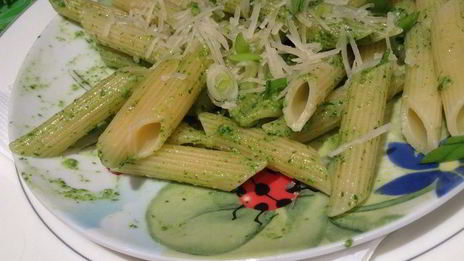 пенне с соусом песто из руколы