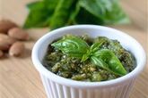 Соус Песто из базилика с орешками