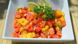 Сальса из ананаса и папайи