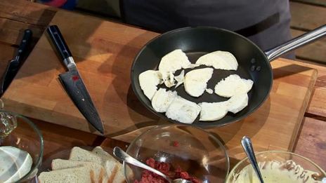 тартар из говядины с трюфельным майонезом