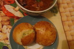 Борщ с чесночными булочками
