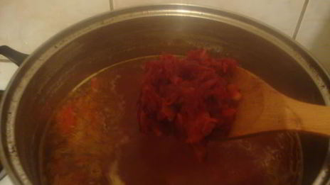 борщ с чесночными булочками