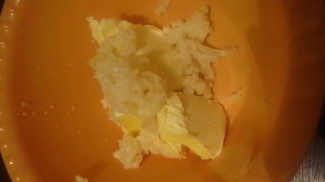 борщ с чесночными булочками