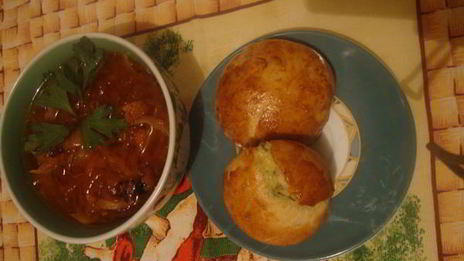борщ с чесночными булочками