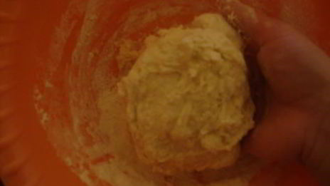 борщ с чесночными булочками