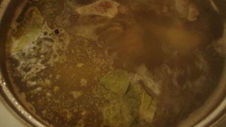 борщ с чесночными булочками