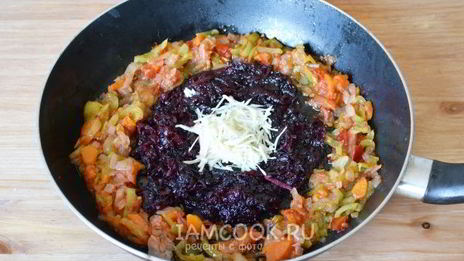 борщ с пампушками