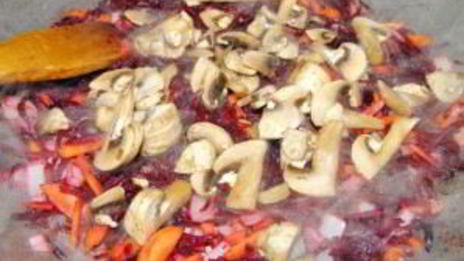 борщ вегетарианский с грибами