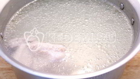 зеленый борщ с щавелем и черемшой