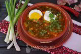 Зеленый борщ со щавелем и яйцом
