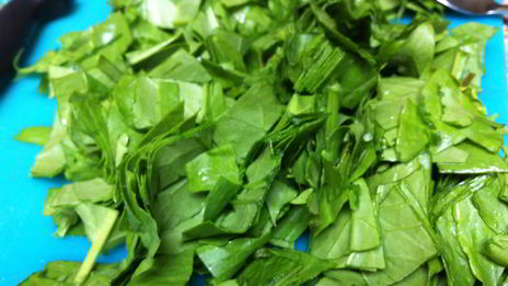 зеленый борщ со щавелем