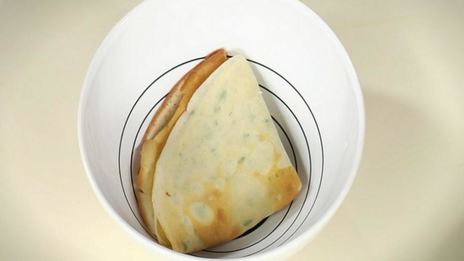 блинчики в бульоне