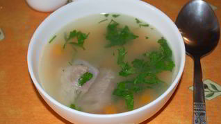 Бульон из домашней курицы